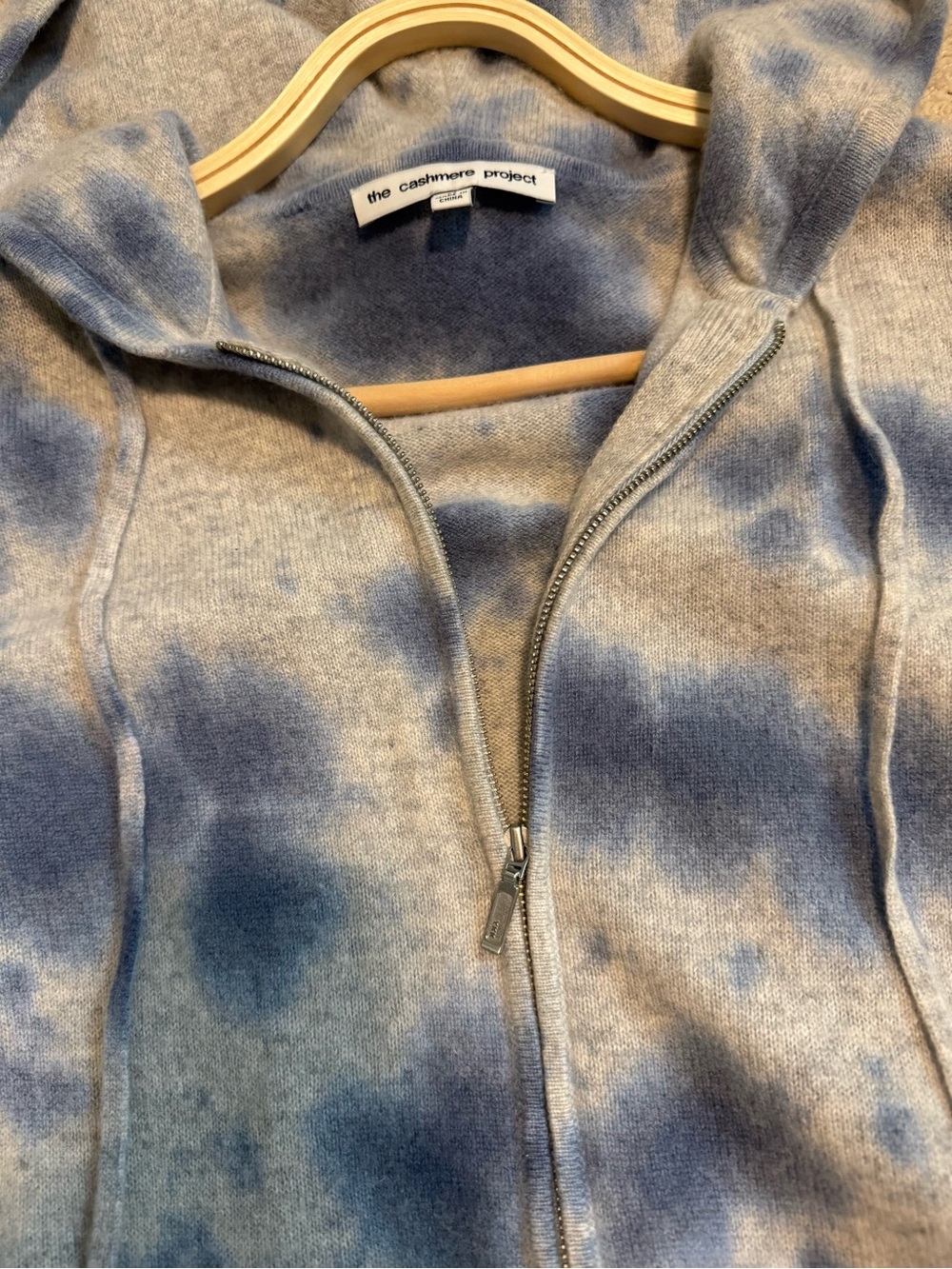 The Cashmere Project Women’s 100% Cashmere Tie Dye Zip Hoodie Blue Grey Medium